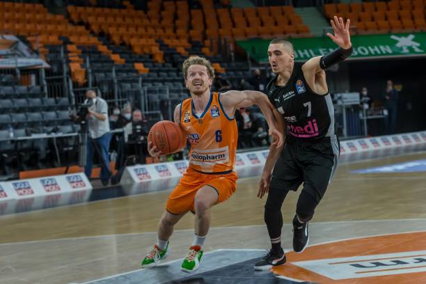 略显吃力 略显吃力